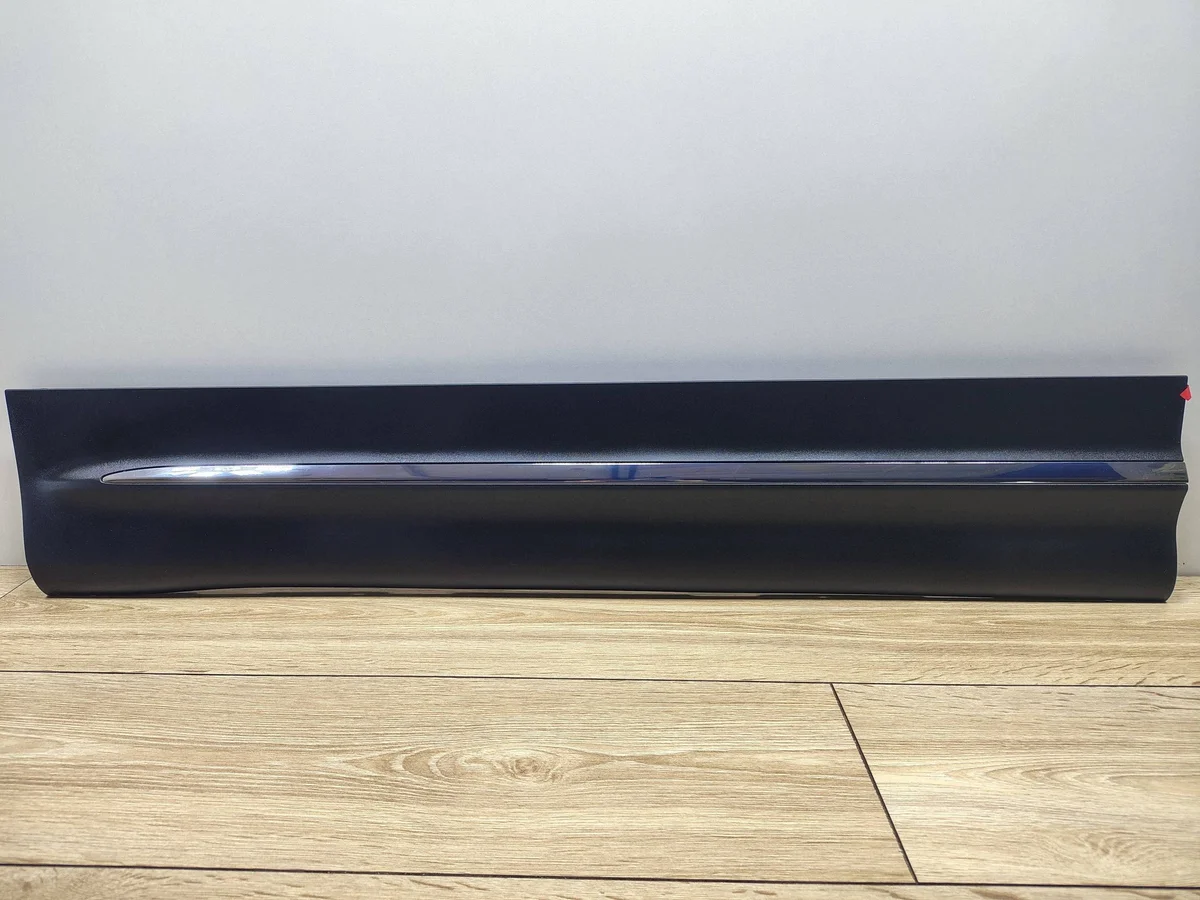 Zierleiste Tür vorne links Chrom GLB W247