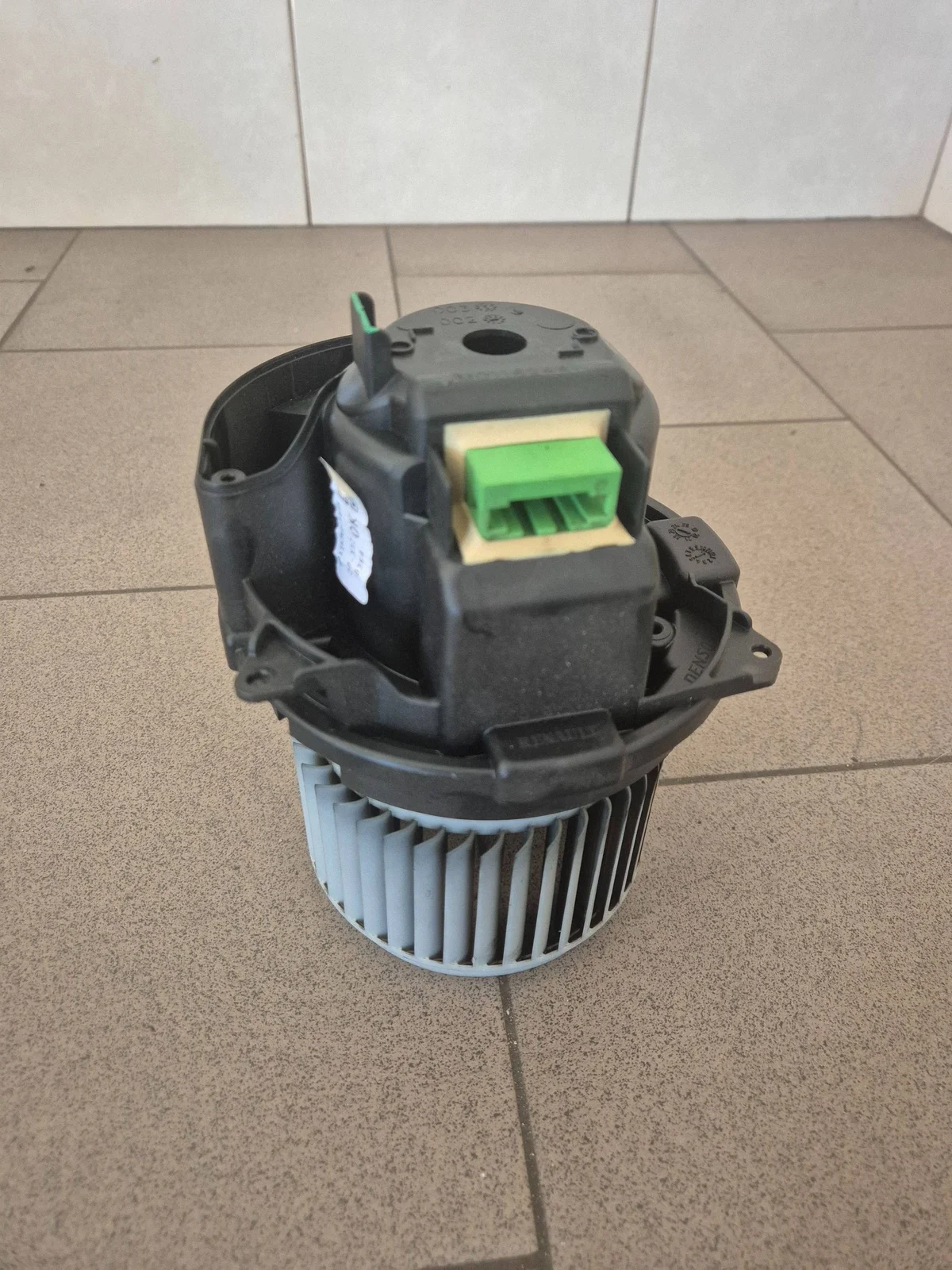Dacia Sandero III 21- Ventilator M0116244