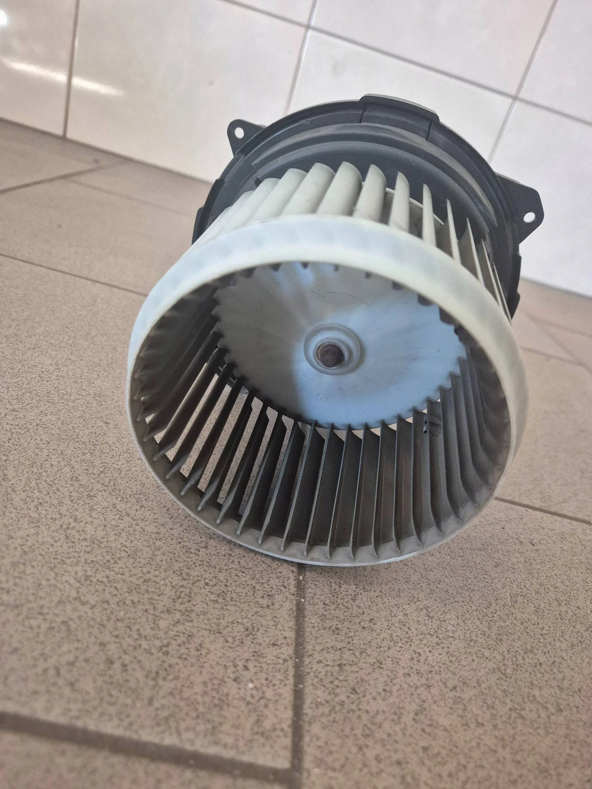 Dacia Sandero III 21- Ventilador M0116244 image 3