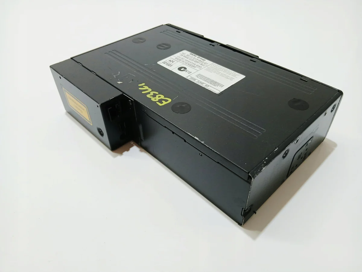 Used CD Changer BMW X3 E83 LCI OE 9131852 image 4