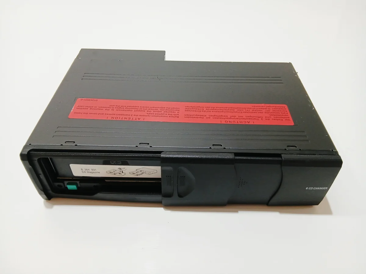 Used CD Changer BMW X3 E83 LCI OE 9131852 image 6