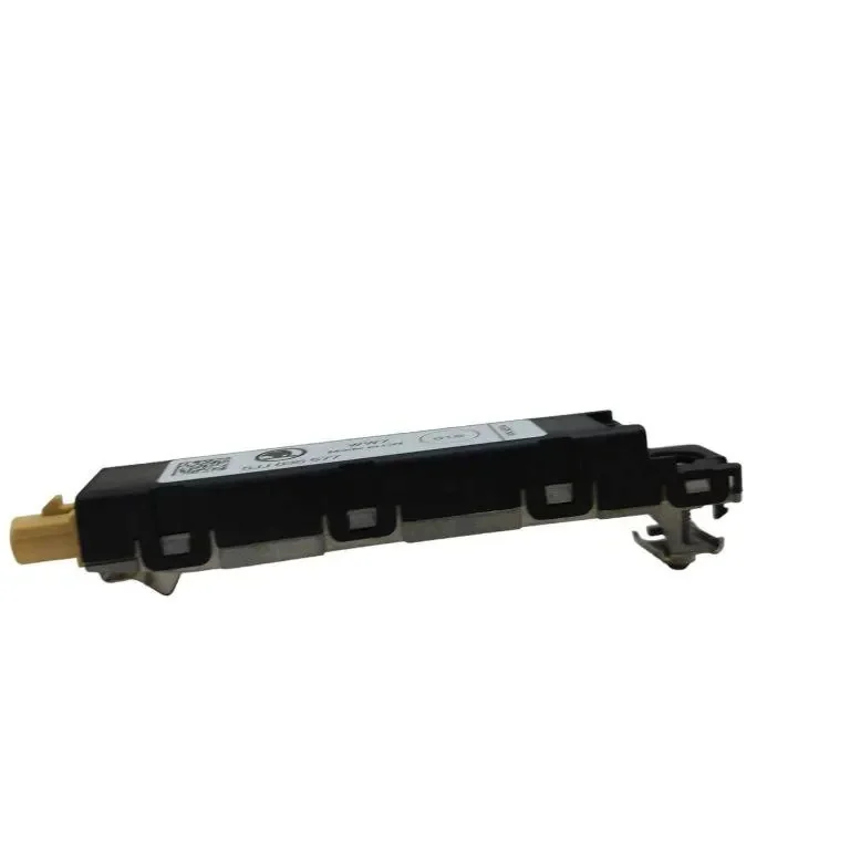 Antennenverstärker SKODA RAPID 5JJ035577 gebraucht image 4
