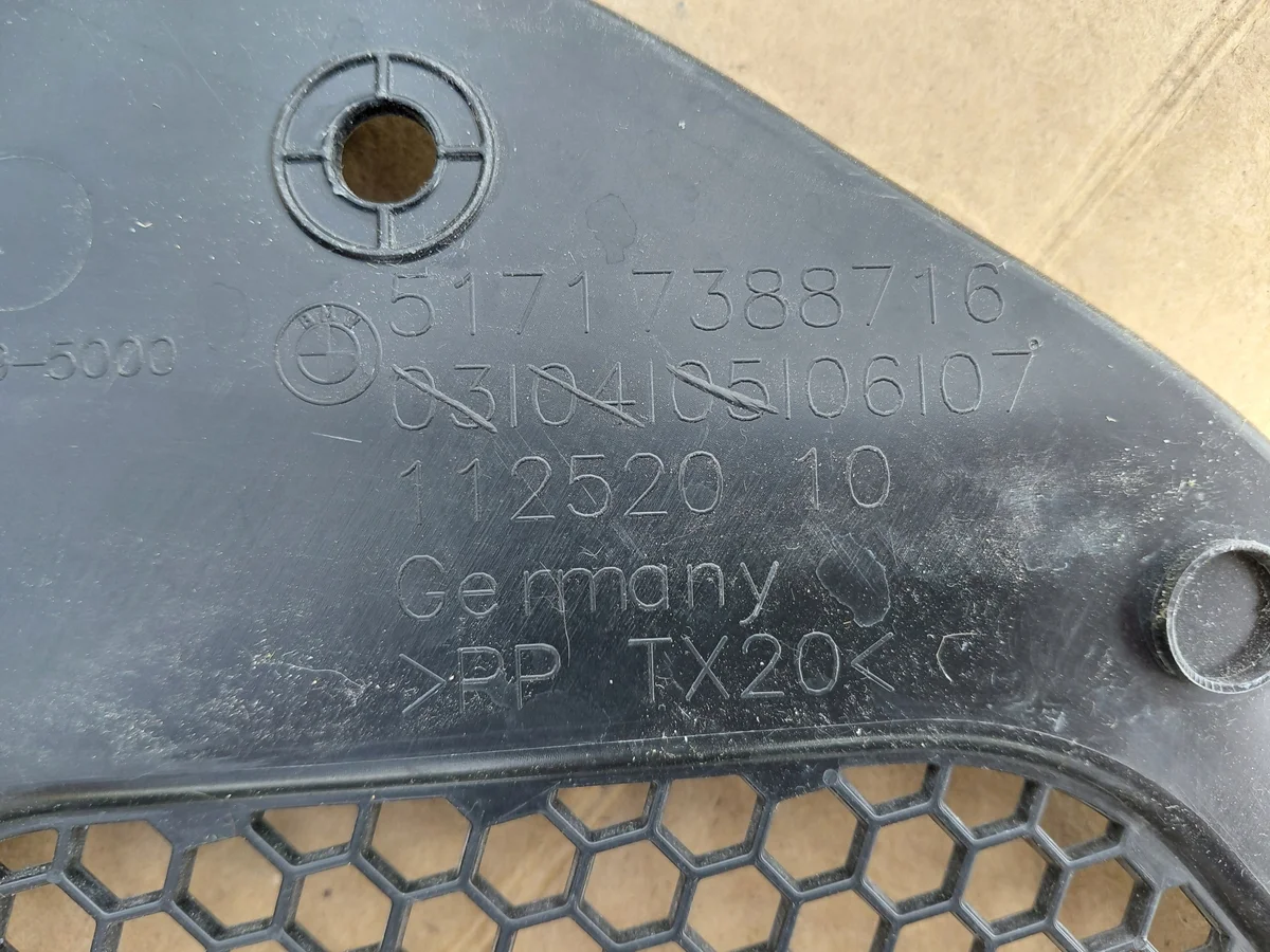 Abdeckung Windlauf BMW 5 G30 G31 Gebraucht image 8