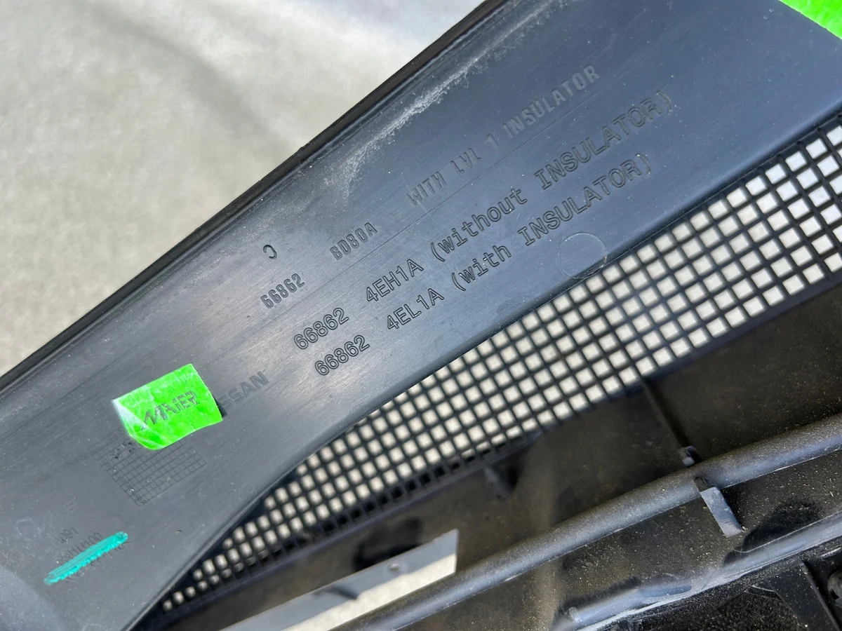 Nissan Qashqai J11 tuulilasin alaosa image 5