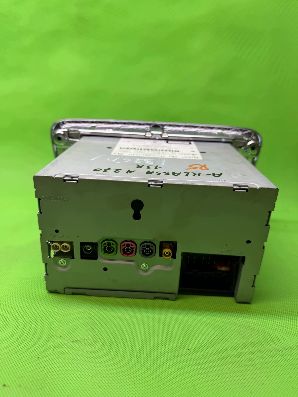 Radio Navigointi Mercedes A2469000112 Käytetty image 3