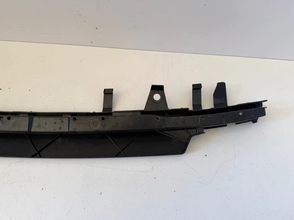 BMW 5 G60 G61 G68 Halter Stoßfänger vorne image 6