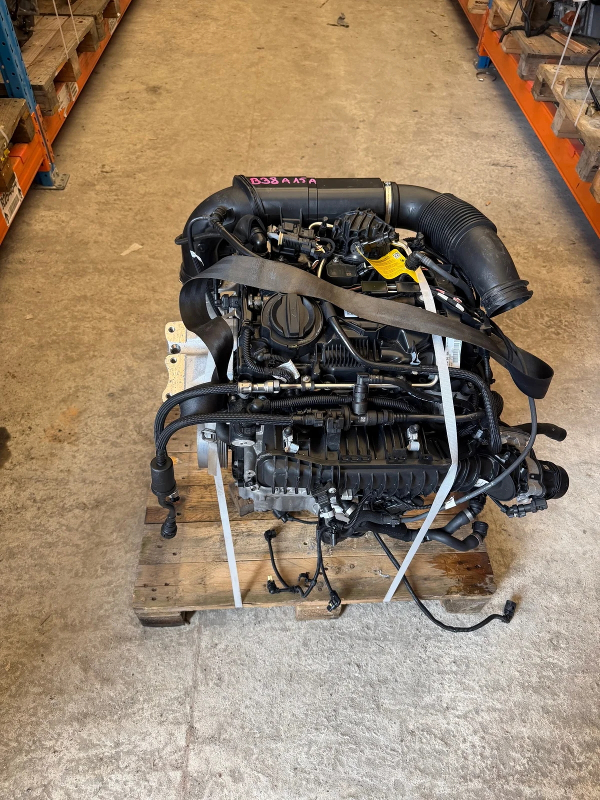 BMW B38A15A moottori F45 F46