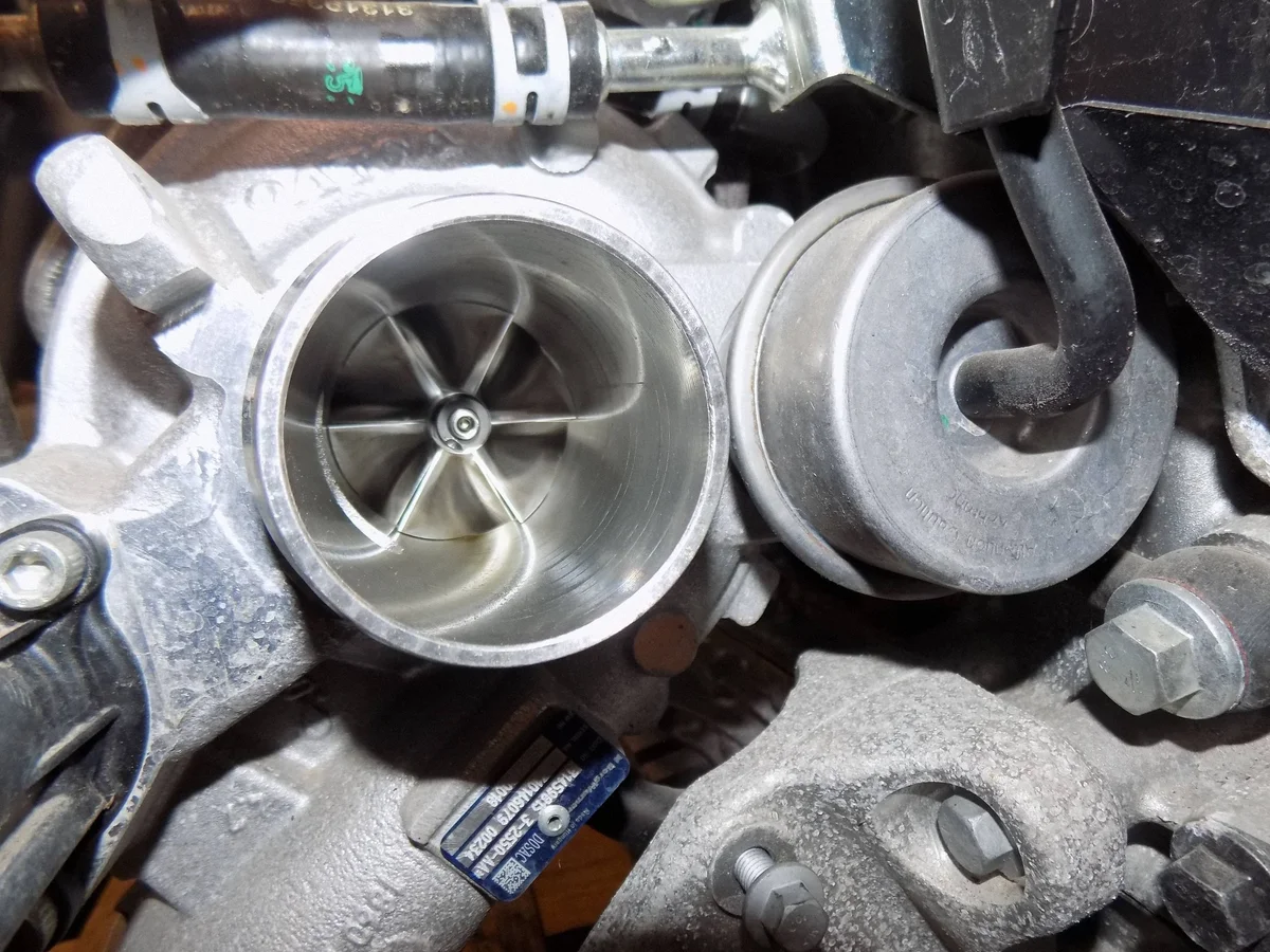 Volvo XC60/XC90 T8 B4204T56 Motor image 7