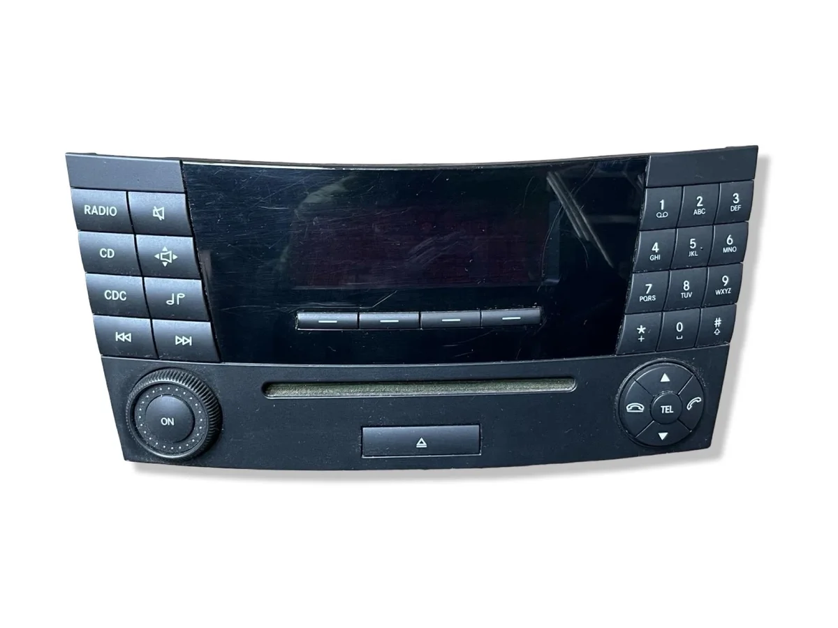 Rádio Mercedes-Benz E W211 2003 A2118209789