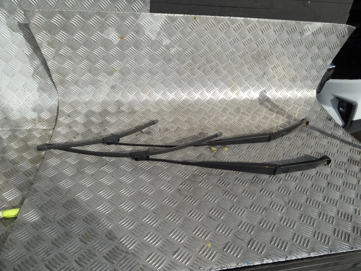 Brazos Limpiaparabrisas Maxus Deliver 9 2024