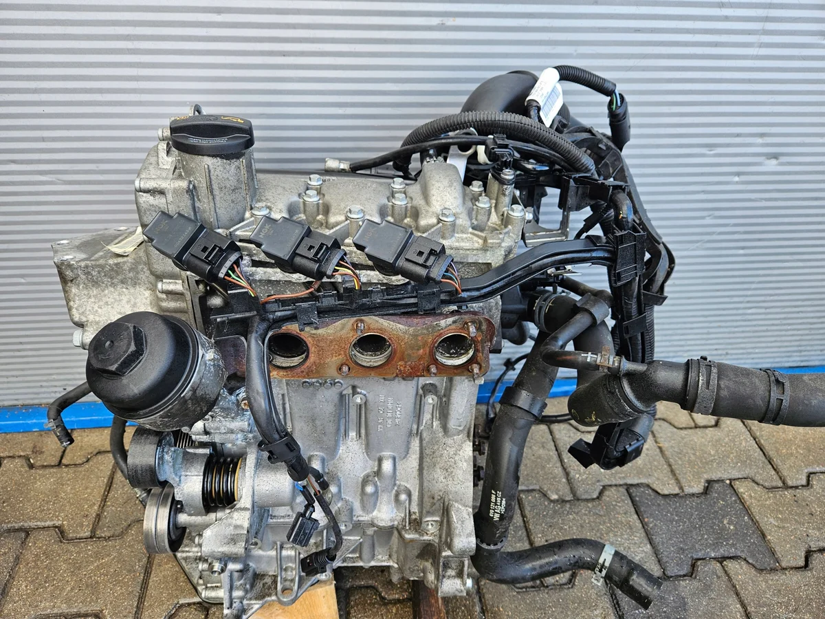 VW Polo Fox Skoda Audi Seat Motor 1.2 6V CHF image 3