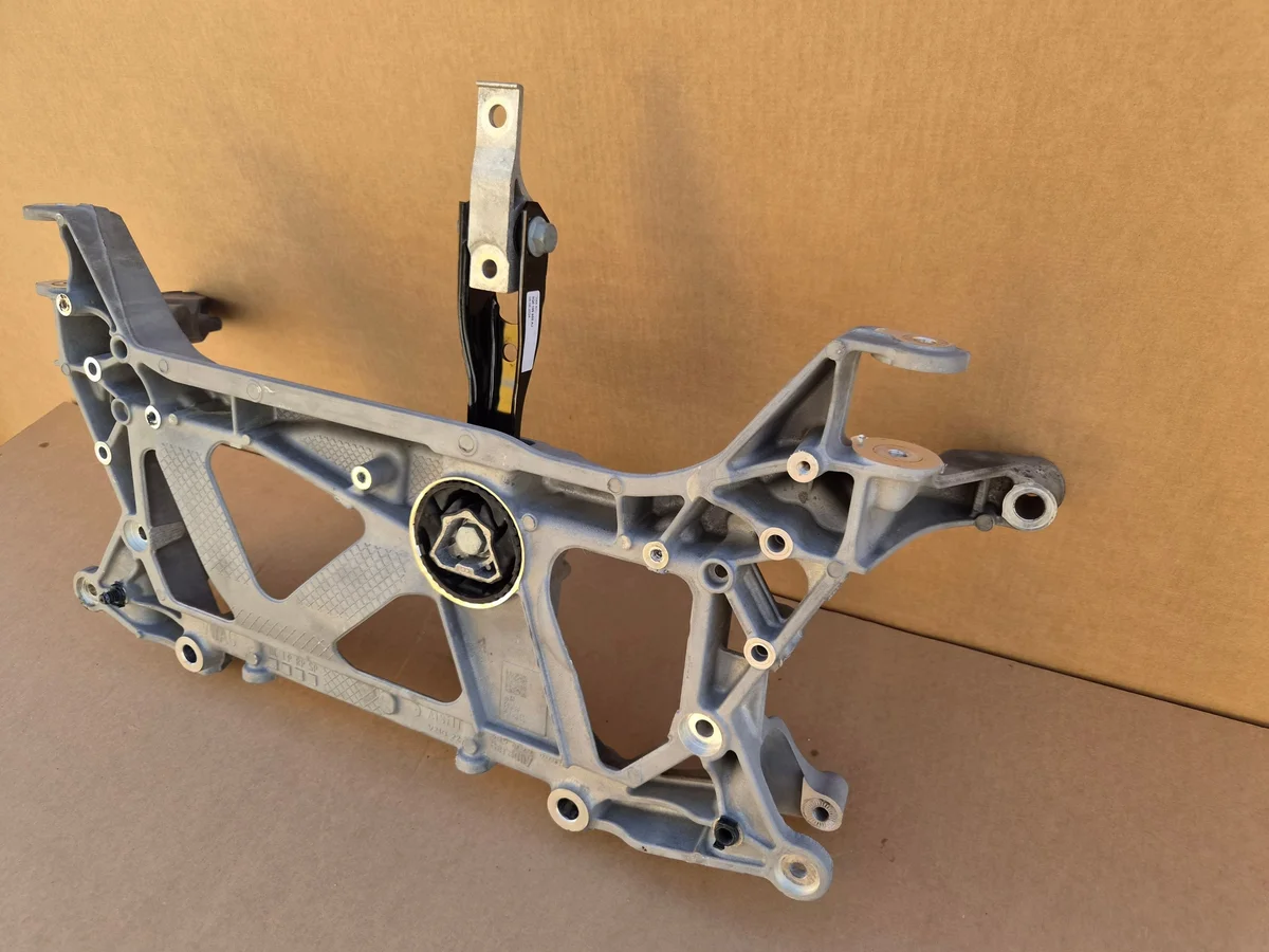 Soporte Motor Superb III Kodiaq Arteon VAGG 3Q0199369E image 8