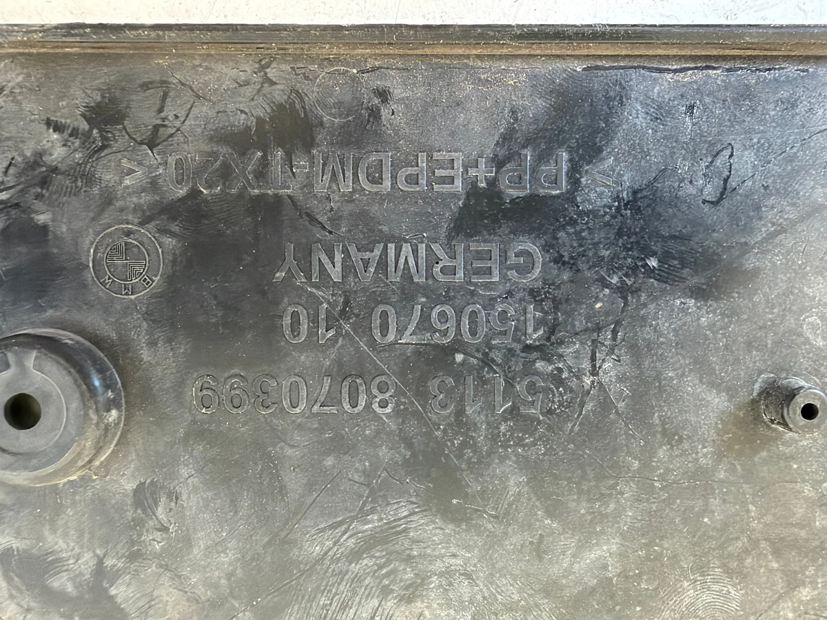 BMW 5 G30 G31 M PAKIET support plaque image 3