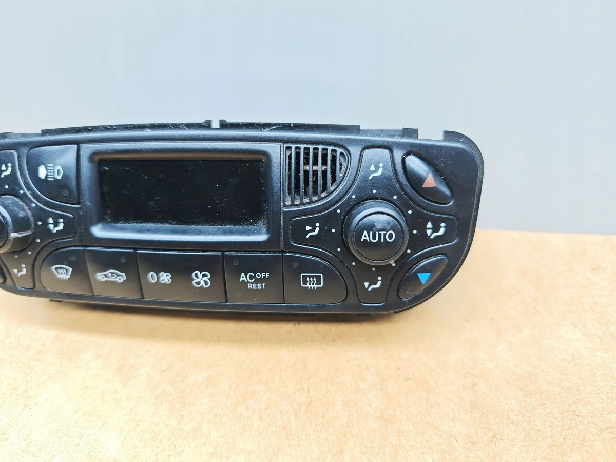 Klimaanlagenbedienteil Mercedes CLK A209 C209 image 4