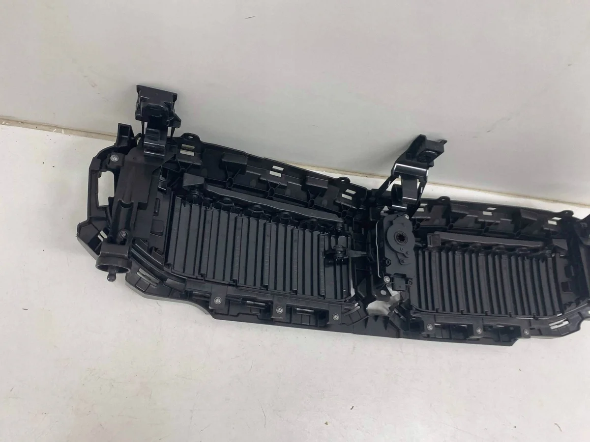 BMW 3 G20 G21 LCI Lufteinlass Kotflügel image 6