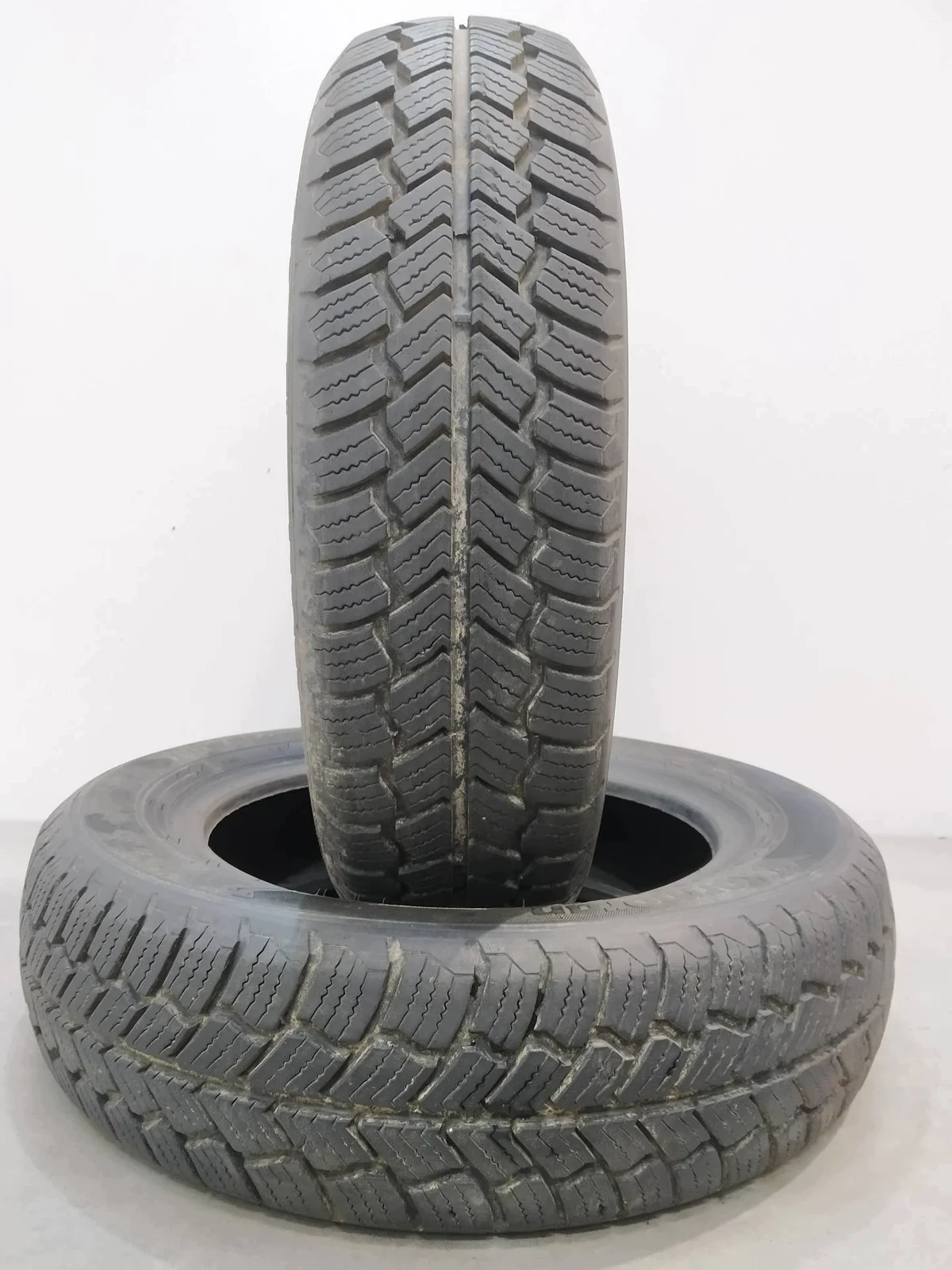 2x Kormoran Snowpro 145/70R13 Winterreifen