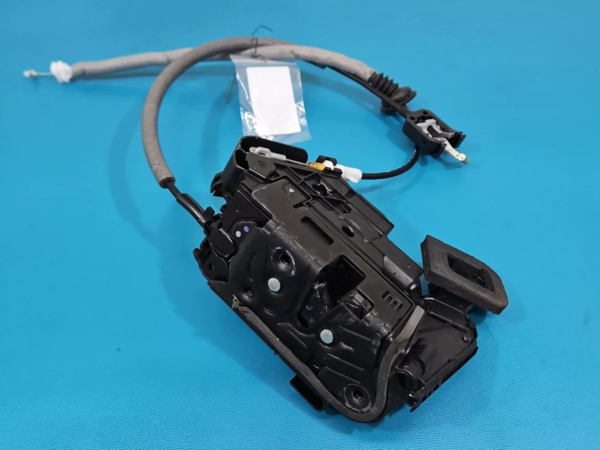 Serratura Anteriore Destra Skoda Octavia IV 7 Pin