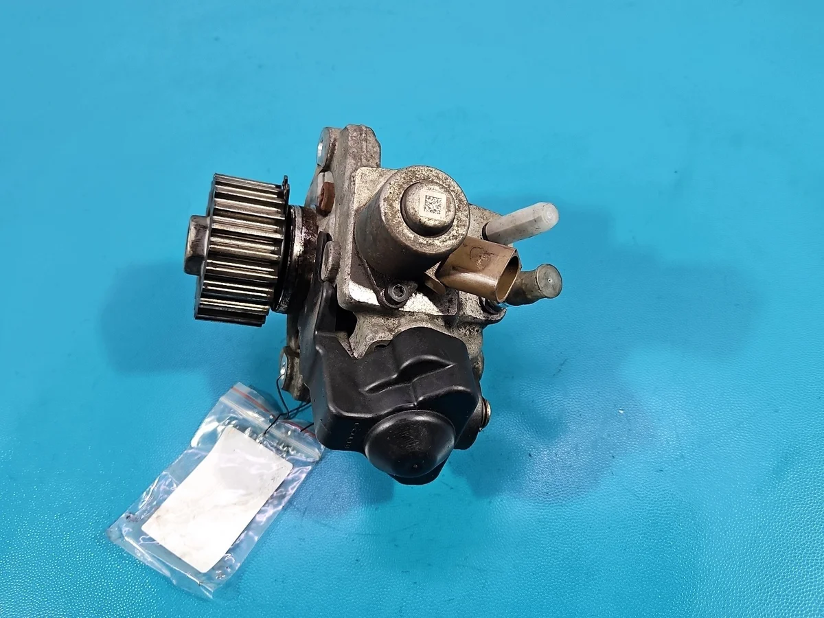 Einspritzpumpe Skoda Rapid 1.4 TDI image 4