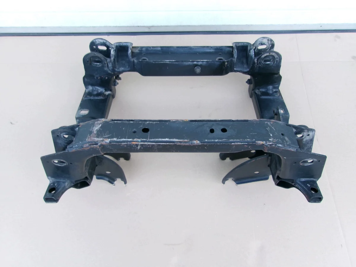 Jeep Cherokee KJ etu alatukivarsi thumbnail 1