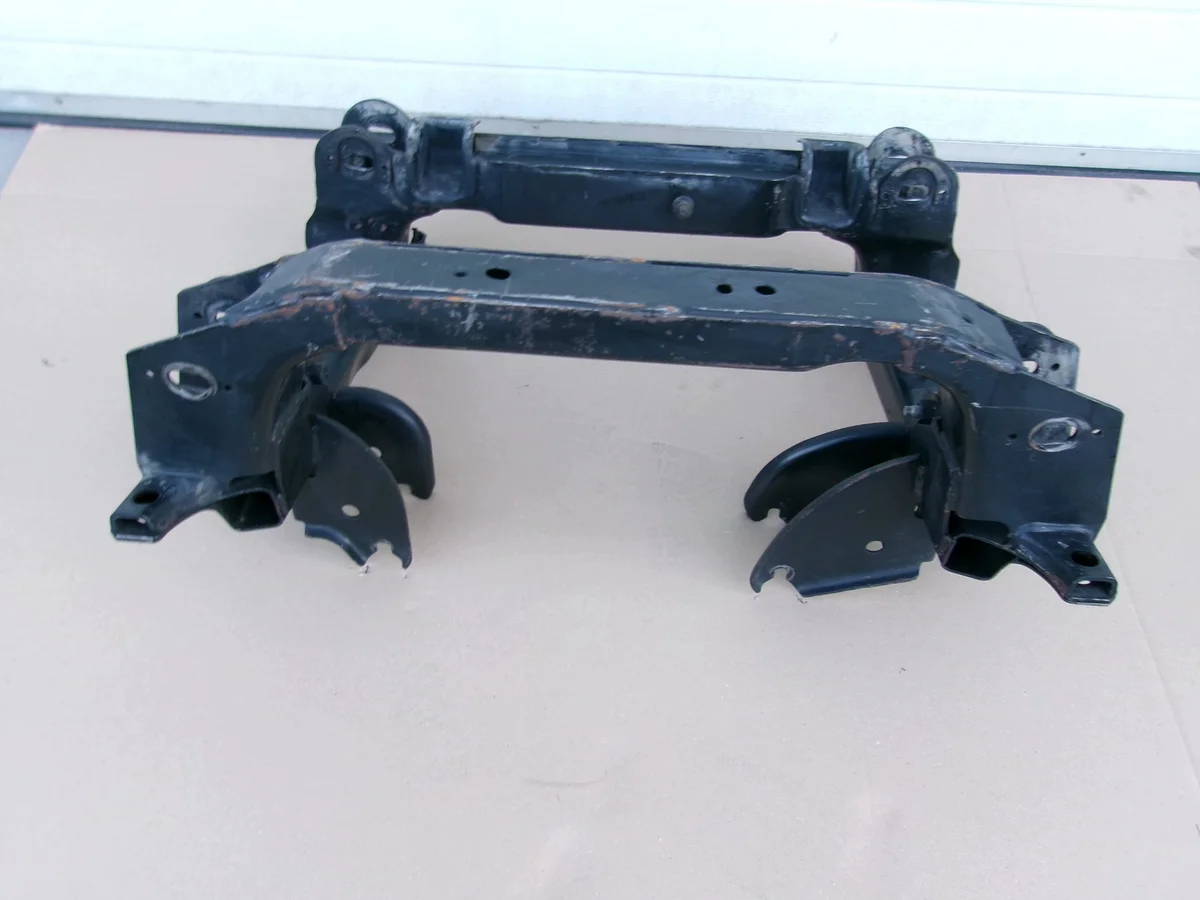 Jeep Cherokee KJ etu alatukivarsi thumbnail 4