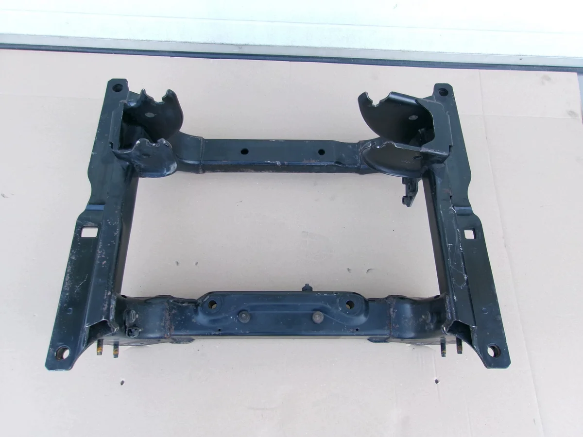 Jeep Cherokee KJ etu alatukivarsi thumbnail 7
