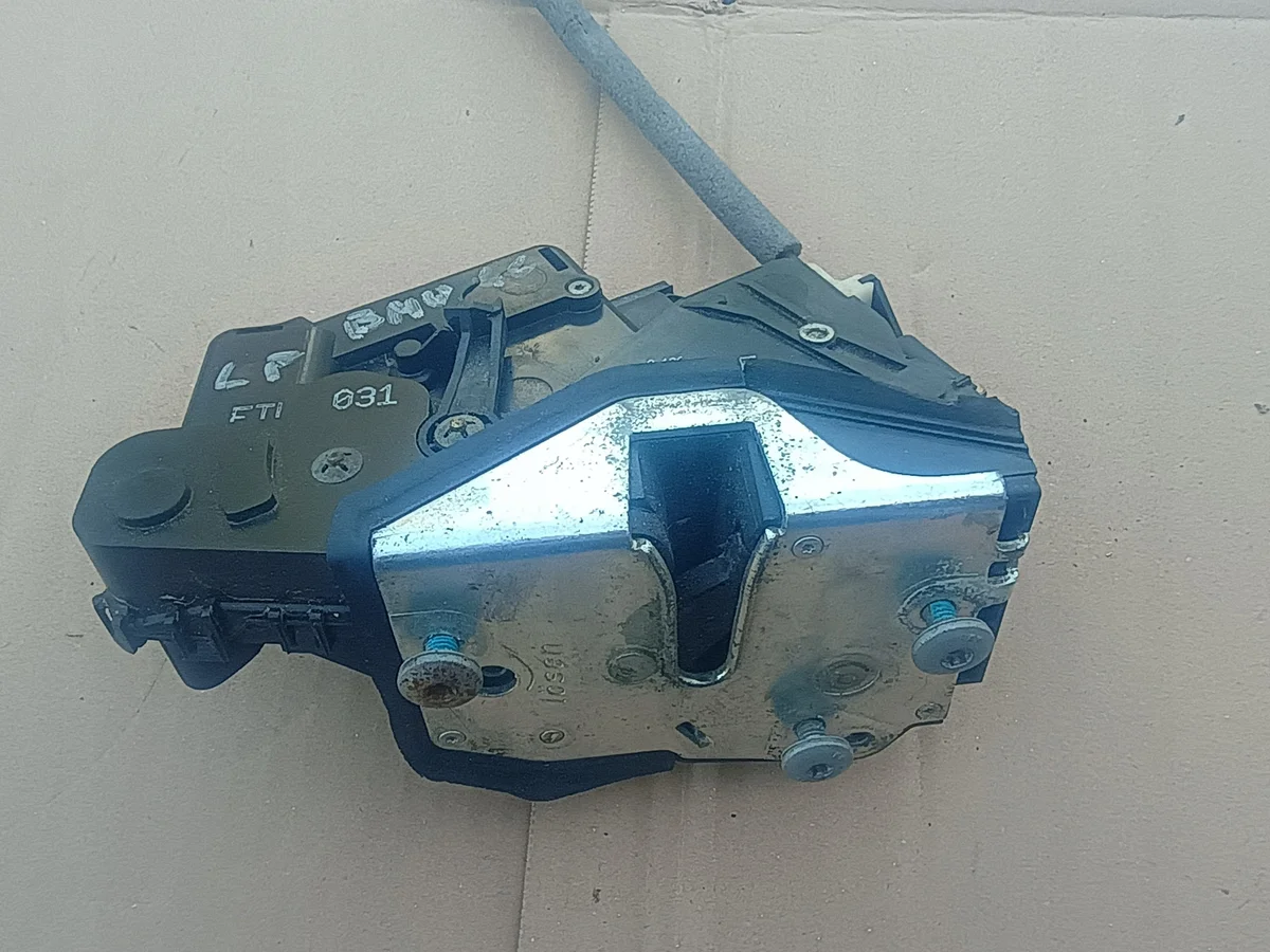 Serratura porta anteriore sinistra BMW 3 E46