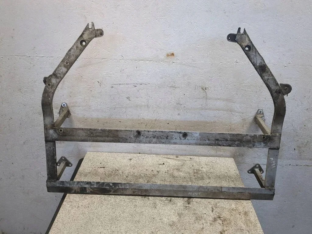 Audi TT Mk2 Framre hjälpram 8J7802017K
