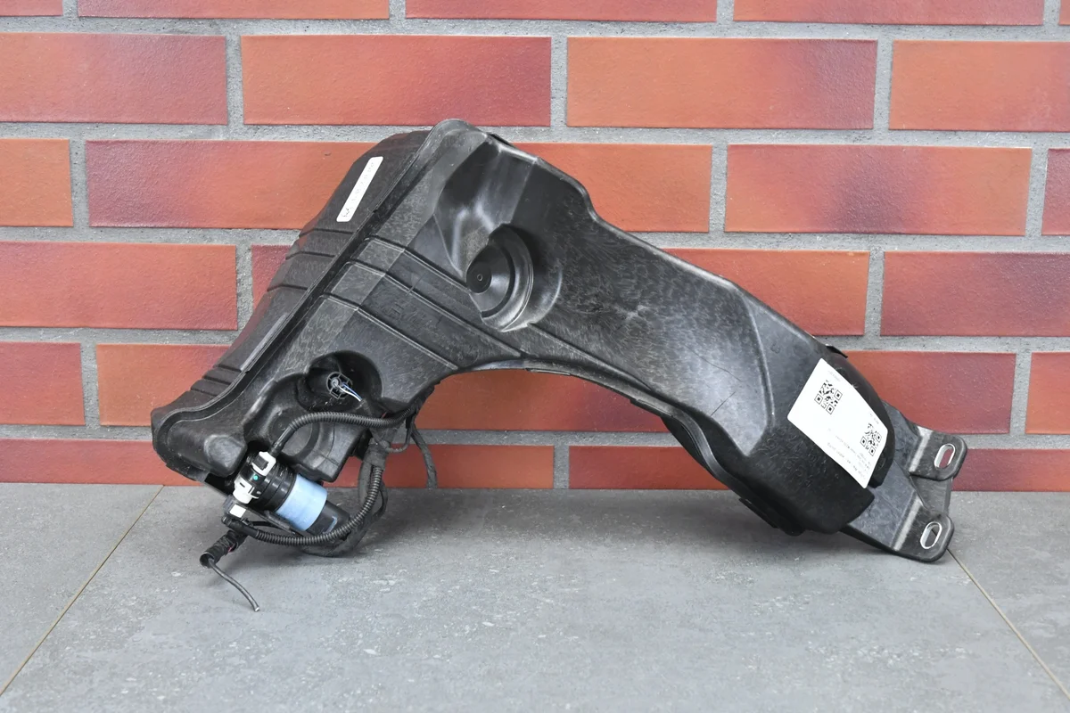 BMW 1 F70 F74 Ruitensproeierreservoir Gebruikt