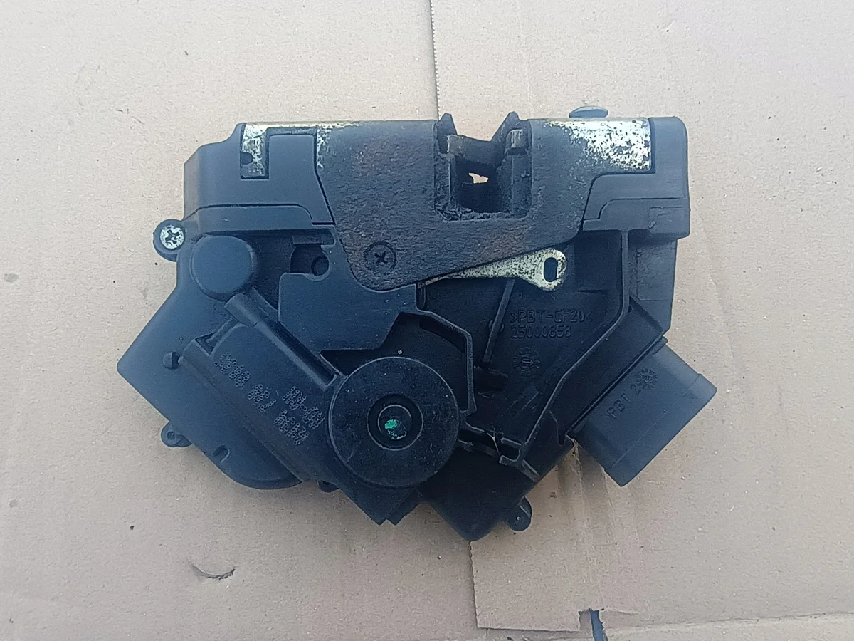 Smart ForFour Rear Door Lock A4547380035 image 4