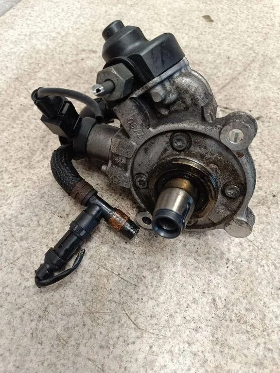 Polttoainepumppu Mini Cabrio (R57) 1.6L