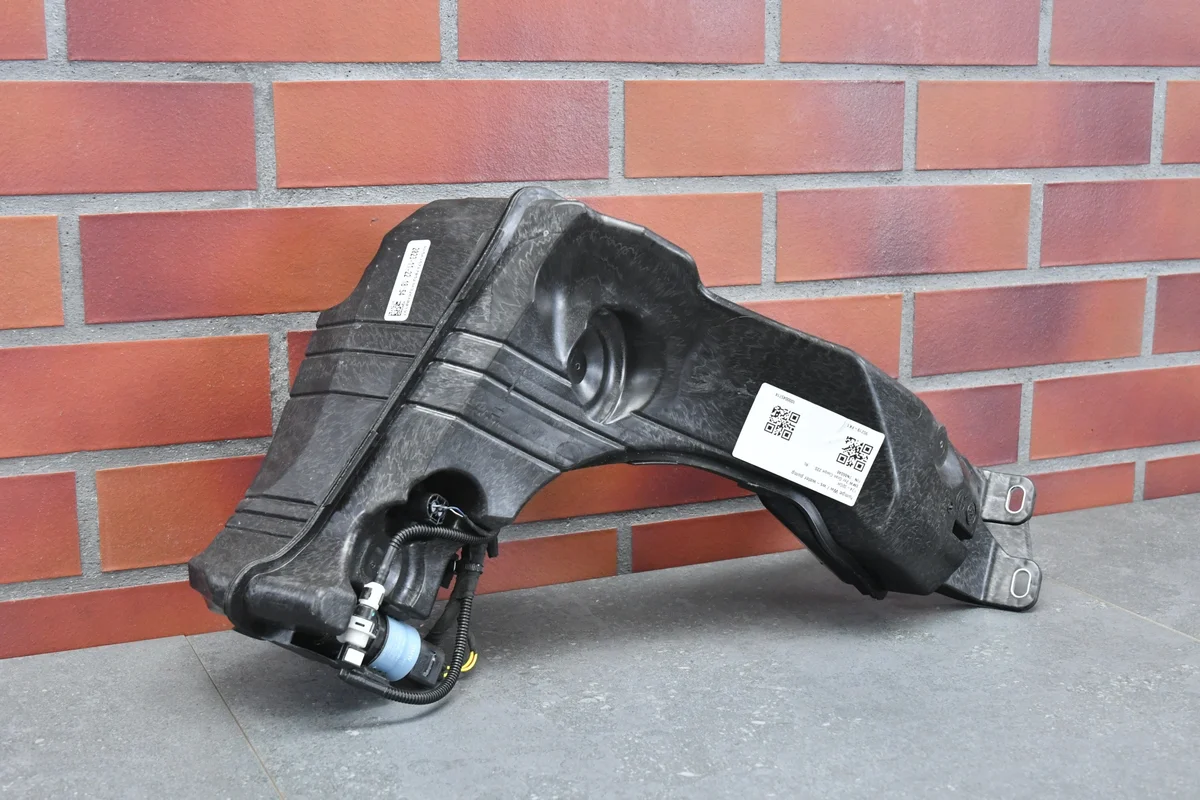 BMW 1 F70 F74 ruitensproeiervloeistoftank image 3