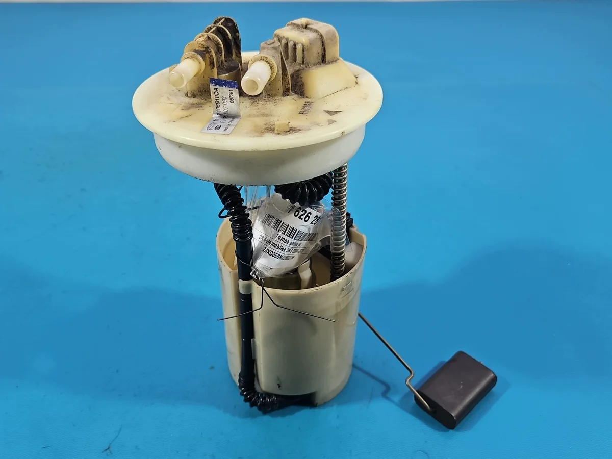 Pompa paliwa DR 1.6 16V T11-1106610DA