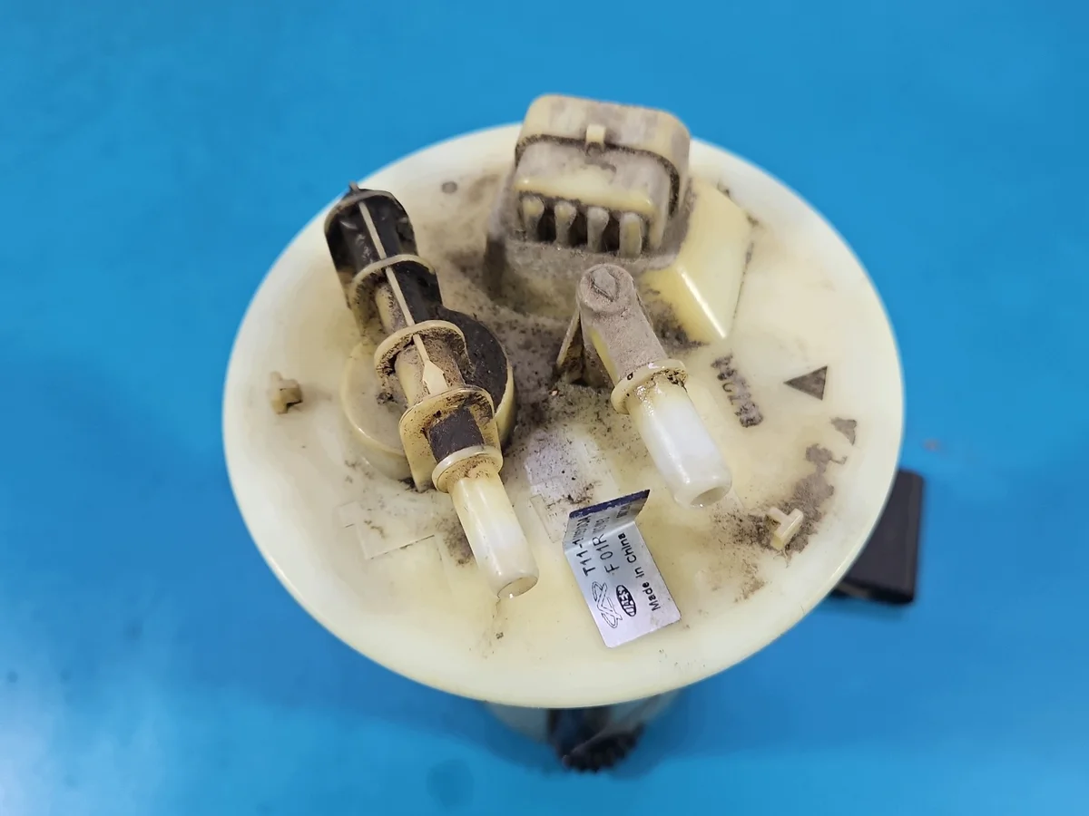 Bomba de Combustible DR 1.6 16V T11-1106610DA thumbnail 4