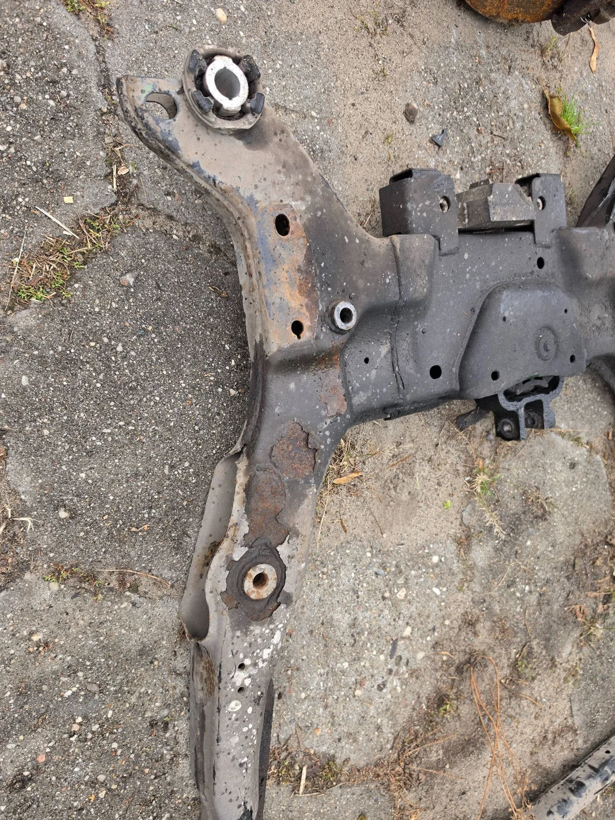 Ford Mondeo MK5 V Achsträger vorne gebraucht image 4