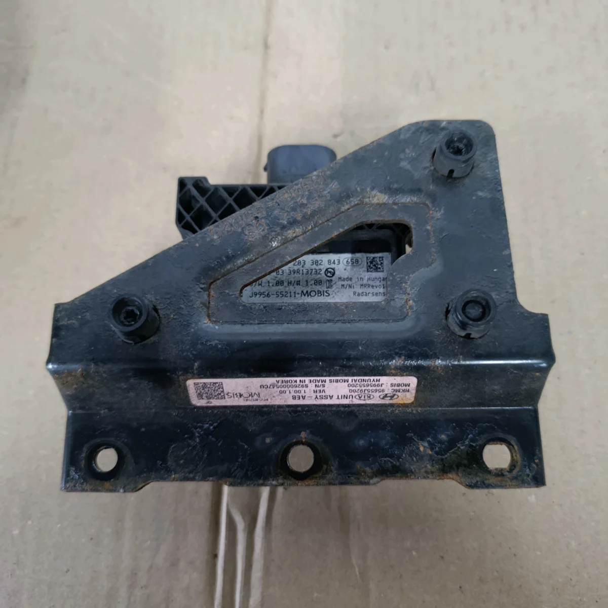 ACC Radar Sensor Hyundai Kia 95655-J9200 image 4