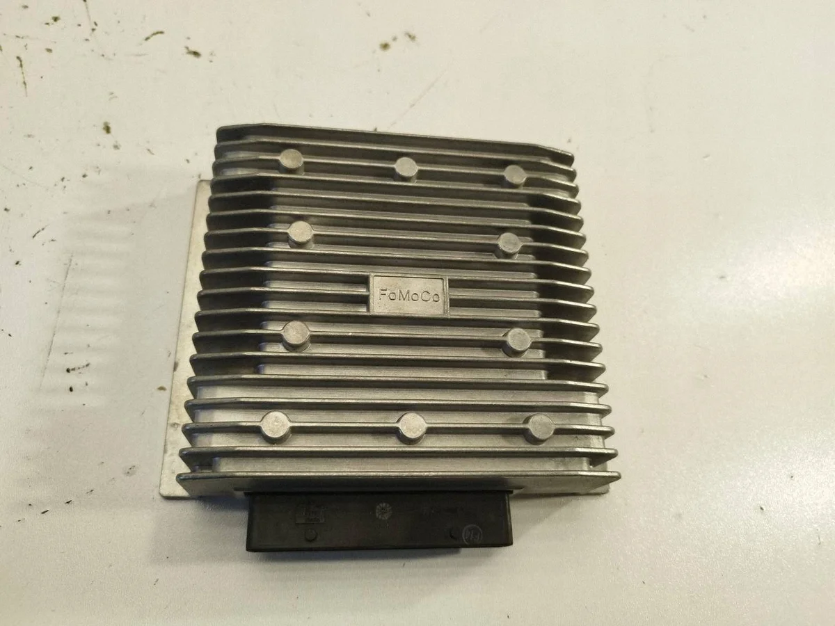 Versterker Ford Galaxy Mk3 Ghia 10r. AM2T-18B849-AB