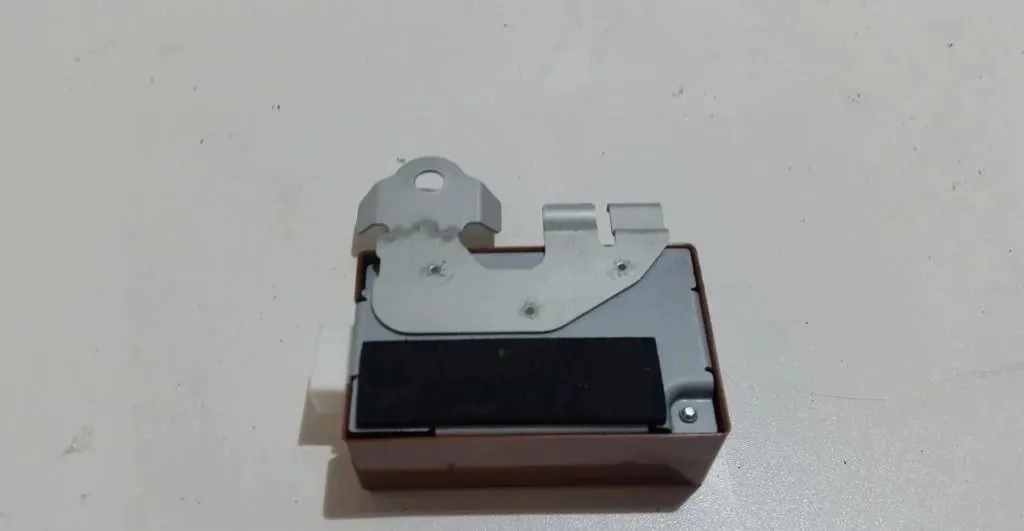 Banden Druksensor Lexus GS III 8976030020 image 3