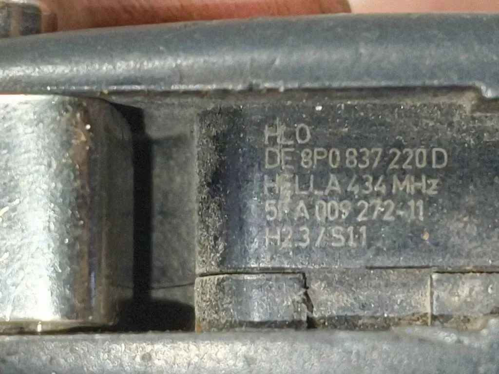 Schlüssel Audi A3 Sportback (8PA) HELLA434MHZ image 4