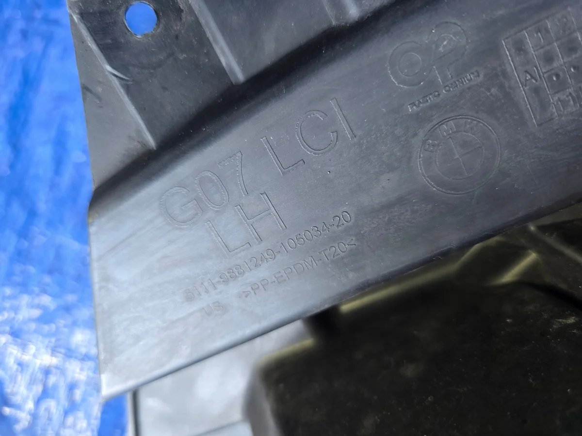 BMW X7 G07 Halterung Stoßfänger vorne links image 6