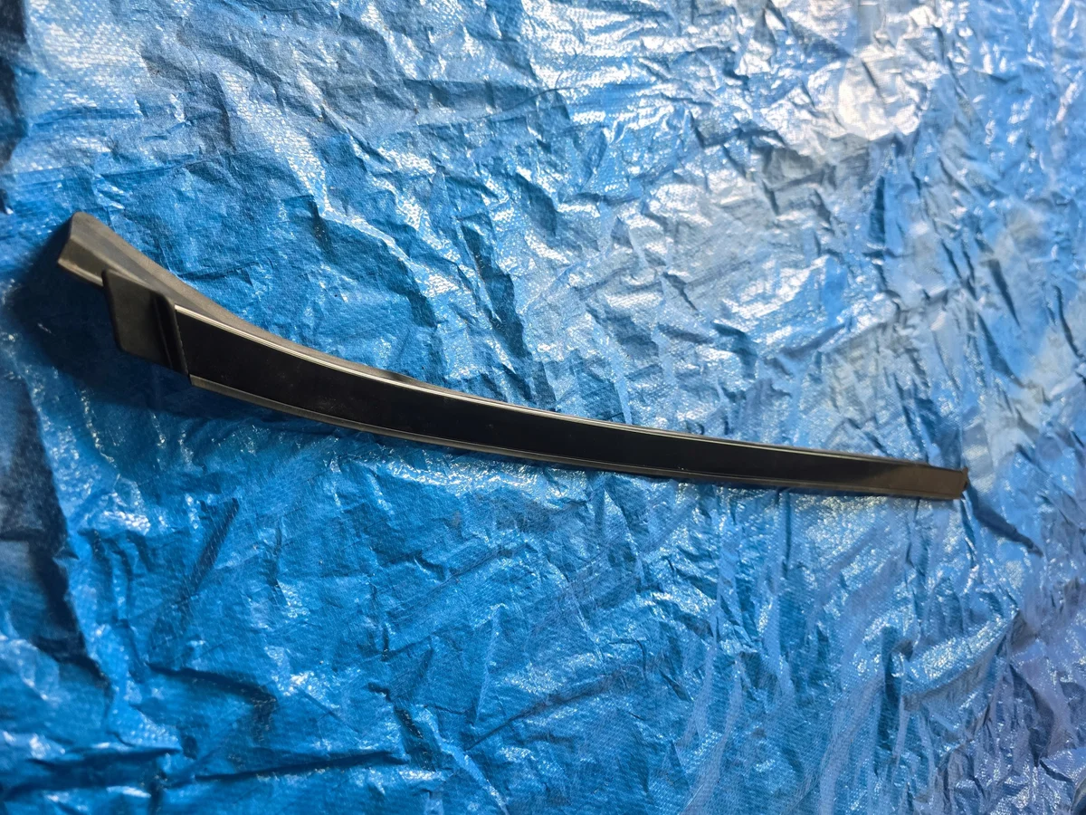 Moldura Pilar Parabrisa Mercedes GLE W167