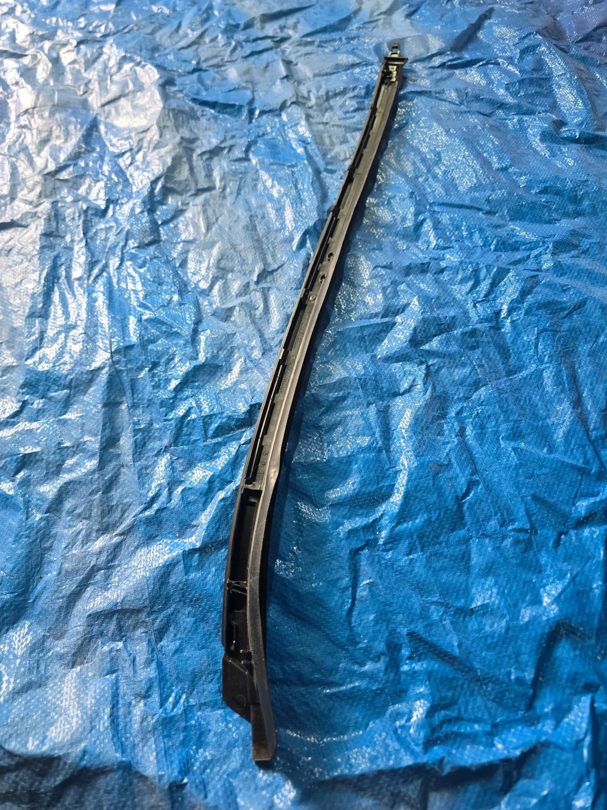 Listello Parabrezza Mercedes GLE W167 A1676906306 image 4