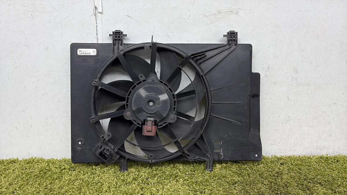 Ventilador Radiador Ford Fiesta VI 09-12 Usado