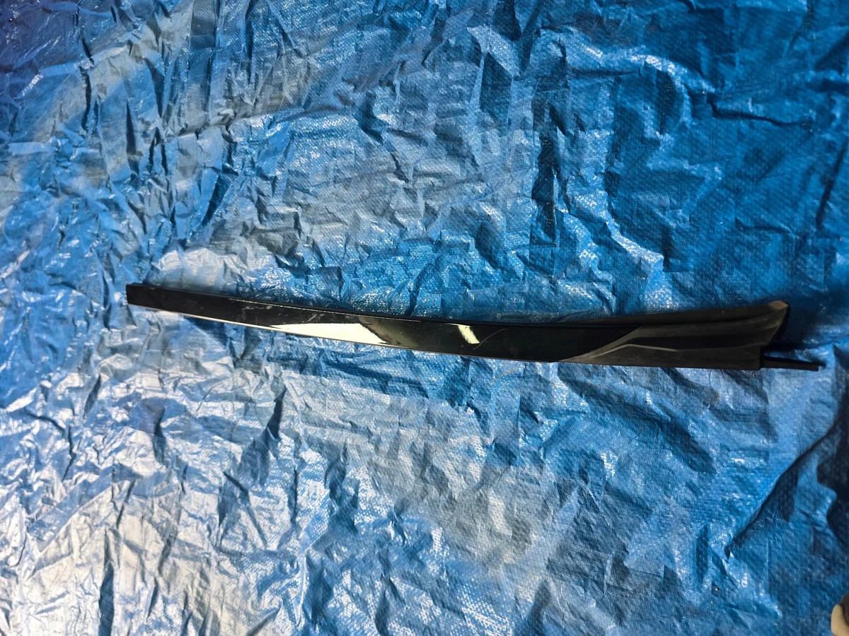 BMW X6 (G06) Windshield Cover Used