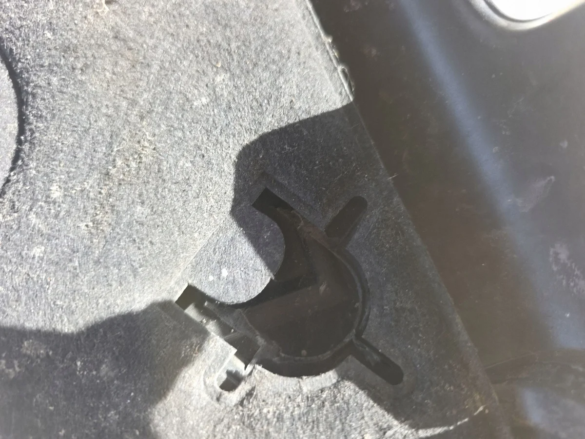 Audi TT Mk3 Engine Cover 8S 06K103925 image 8