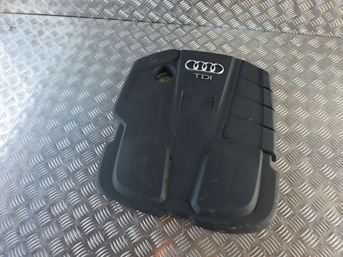 Cache moteur Audi A4 B9 A5 8W TDI 04L103925P image 8