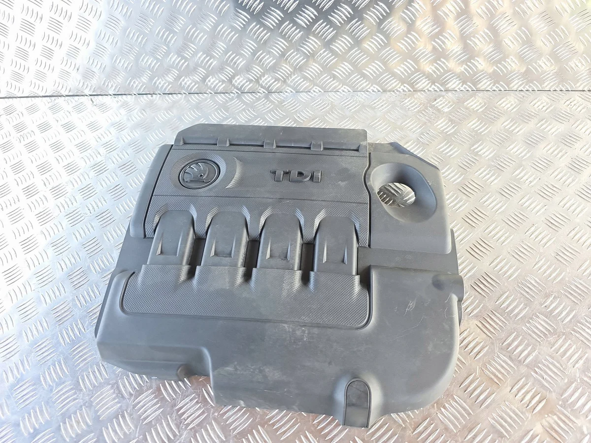 Tapa Motor Skoda Octavia III 1.6 TDI 04L103925N
