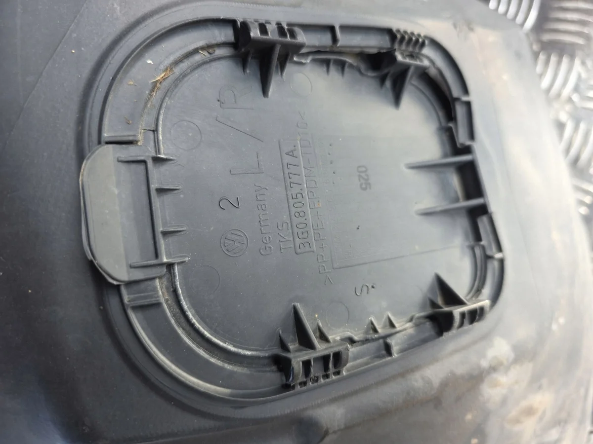 VW Passat B8 Front Fender Liner OEM 3G0805969D image 9