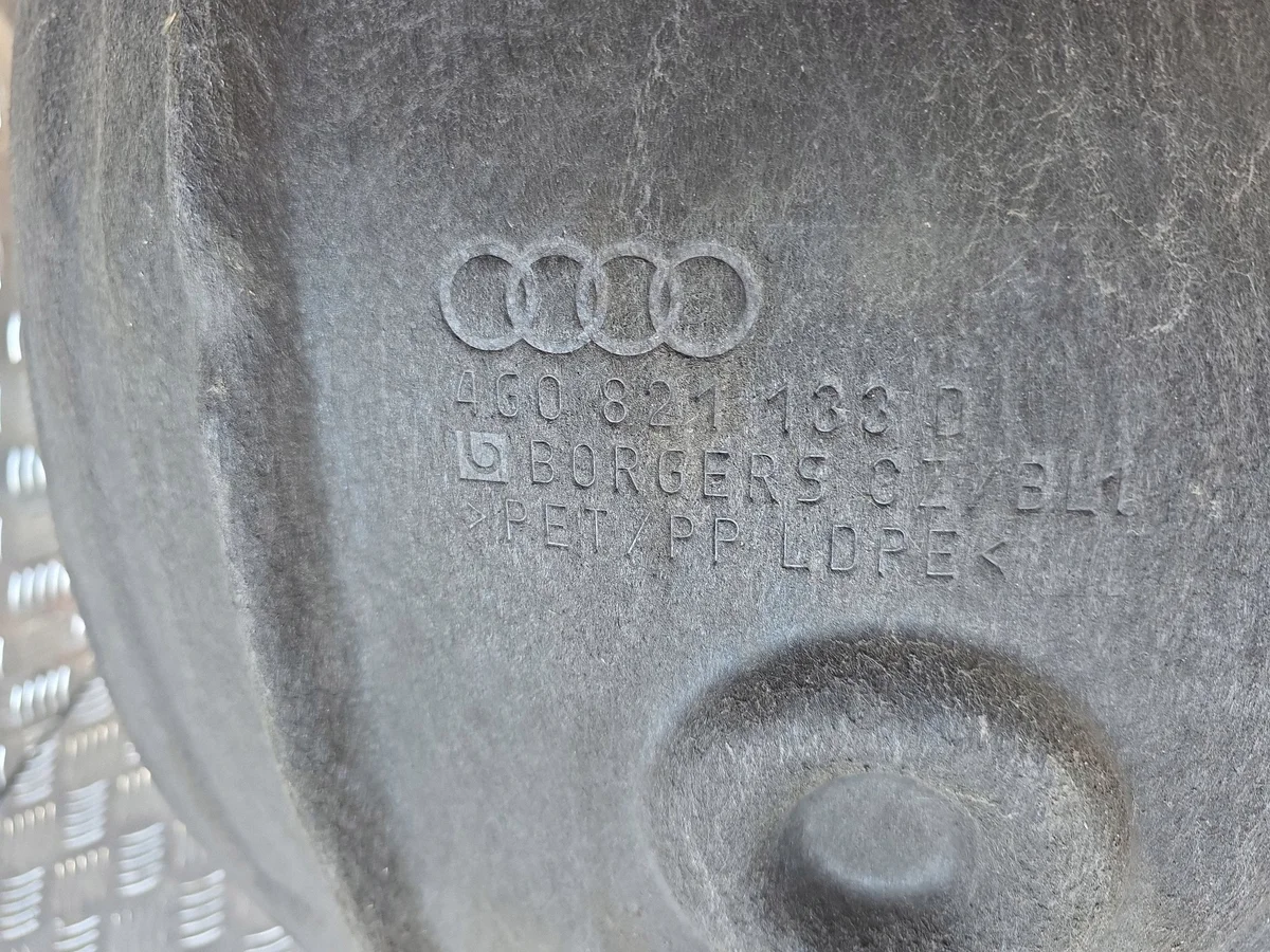 Guardabarros Audi A6 C7 4G0821133D Usado image 3