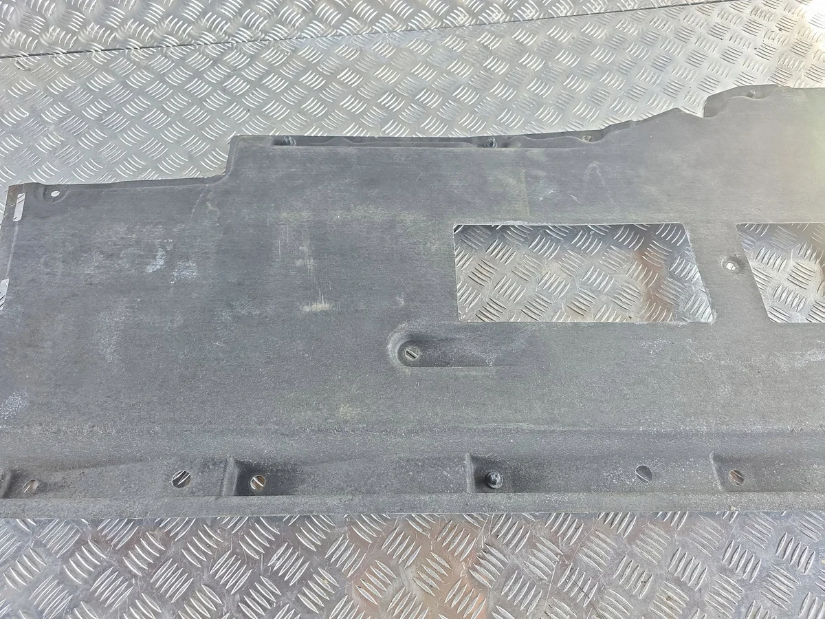 Audi A6 C7 Underbody Shield 4G0825208D image 7