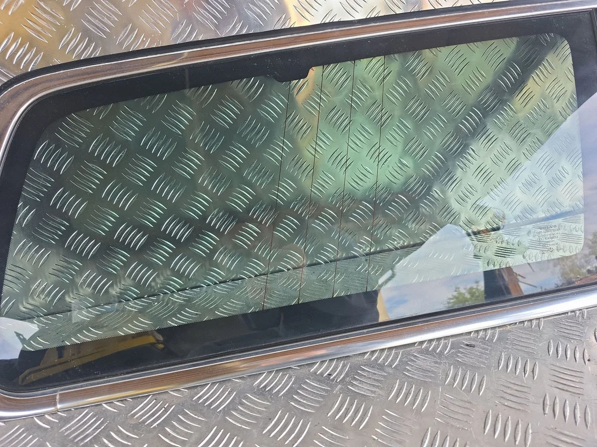Seitenfenster hinten Volvo XC70 30716753 image 3